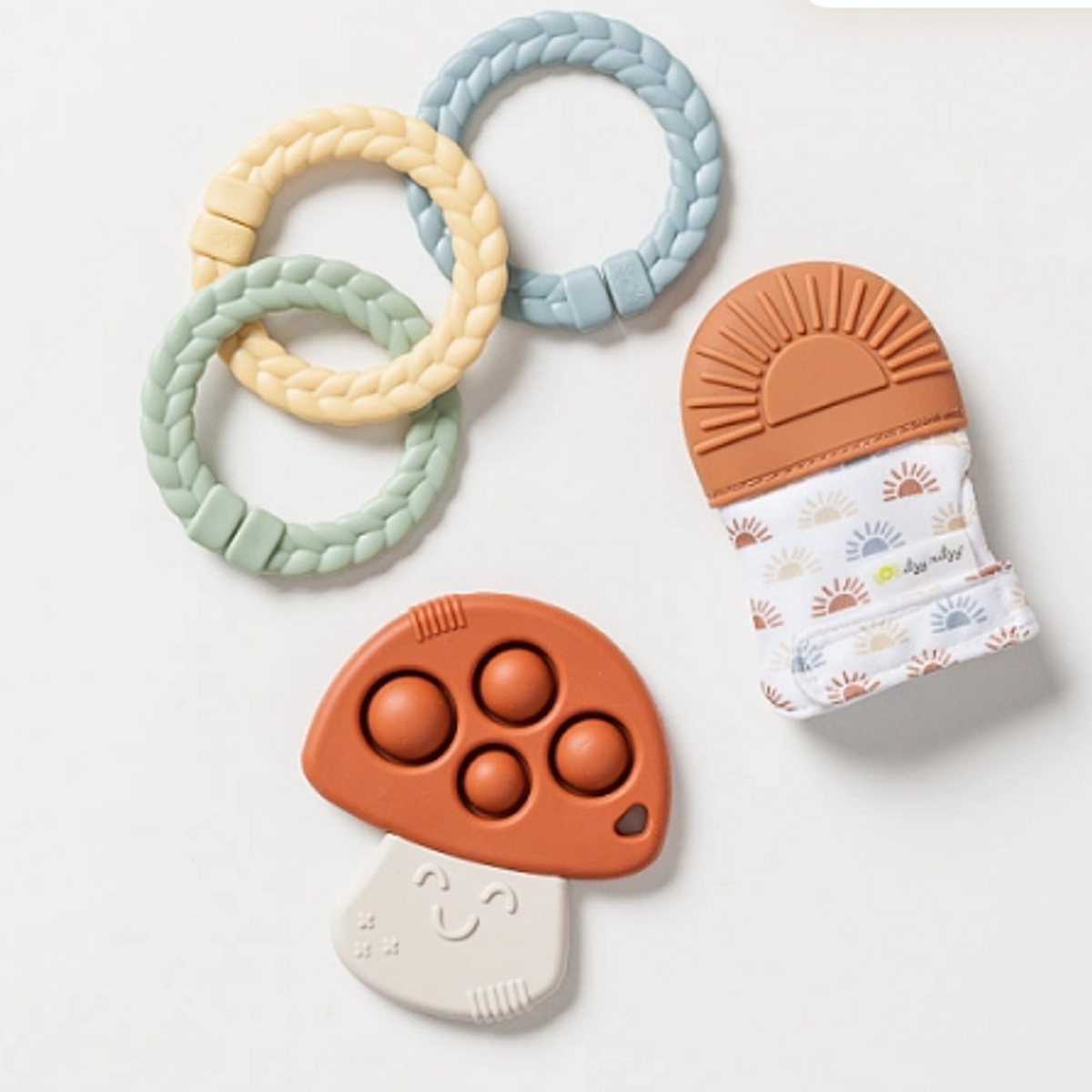 Itzy Teether Gift Set™